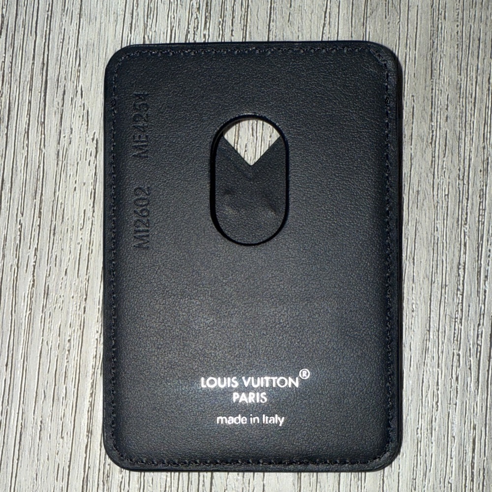Authentic Louis Vuitton Black Leather Card Holder - Picture 4 of 6